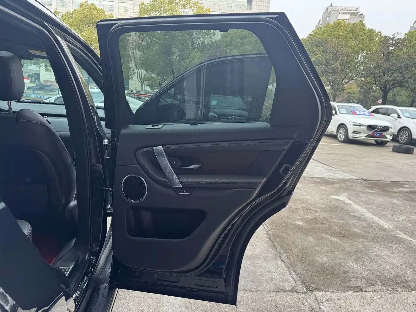 Land Rover Discovery Sport 2020 249PS R-Dynamic Performance фото 21