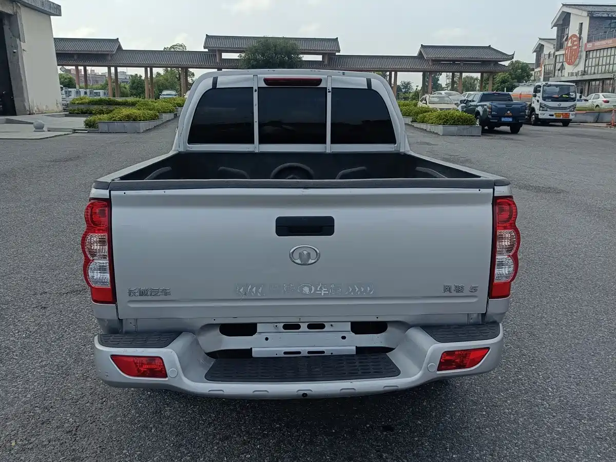 Great Wall Fengjun 5 2023 2021 2.0T Diesel 2WD Elite Large Double Cab China VI GW4D20M