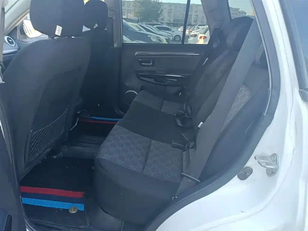 Photo 17 - Haval H5 Classic