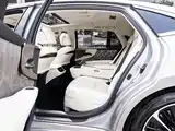 Фото 10 - Lexus LS