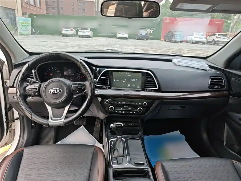 Kia Kaishen 2017 1.8L Automatic GLS фото 10