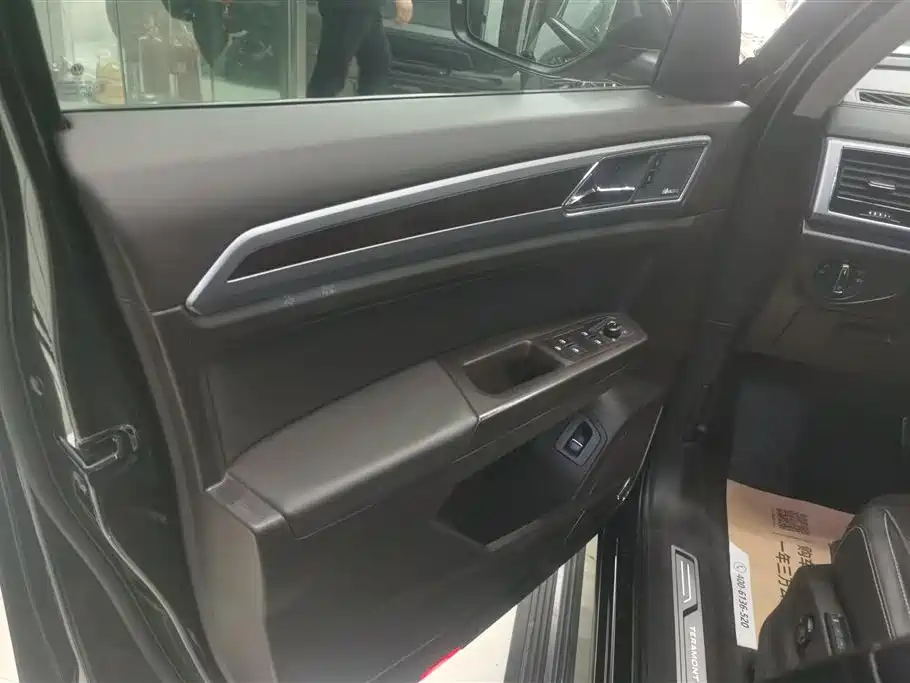 Volkswagen Teramont 2017 530 V6 4WD Flagship Edition фото 7