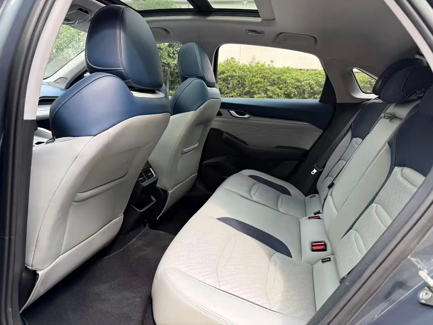 Фото 9 - Geely Preface