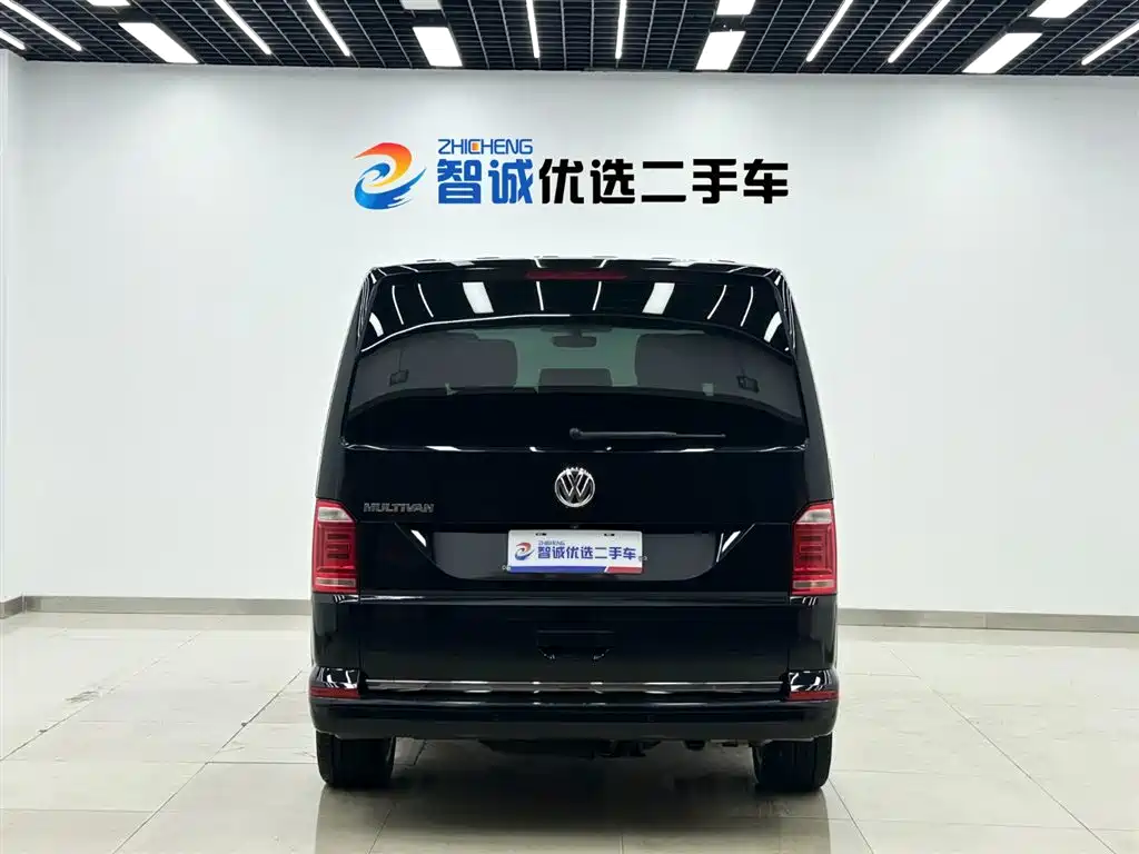 Volkswagen Multivan 2018 2.0TSI 2WD Luxury Edition 7-Seater фото 4