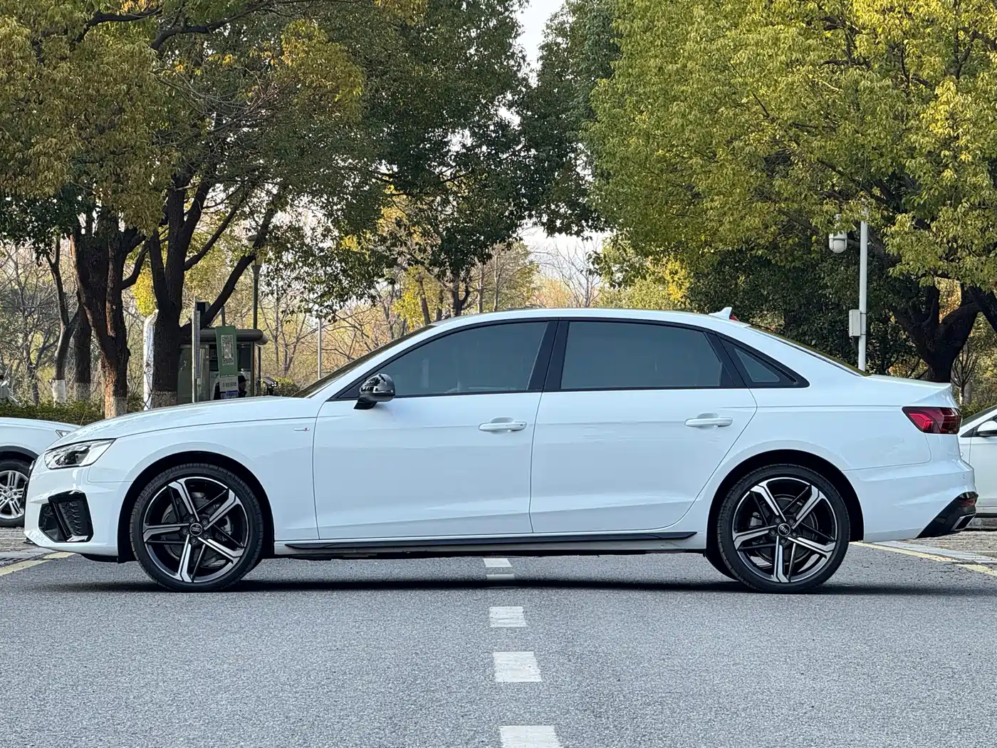 Audi A4L 2024 40 TFSI Luxury Dynamic фото 16
