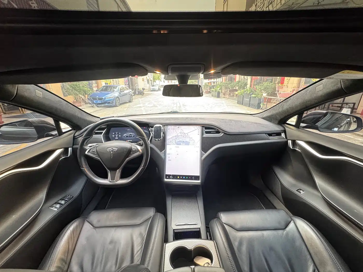 TESLA MODEL S