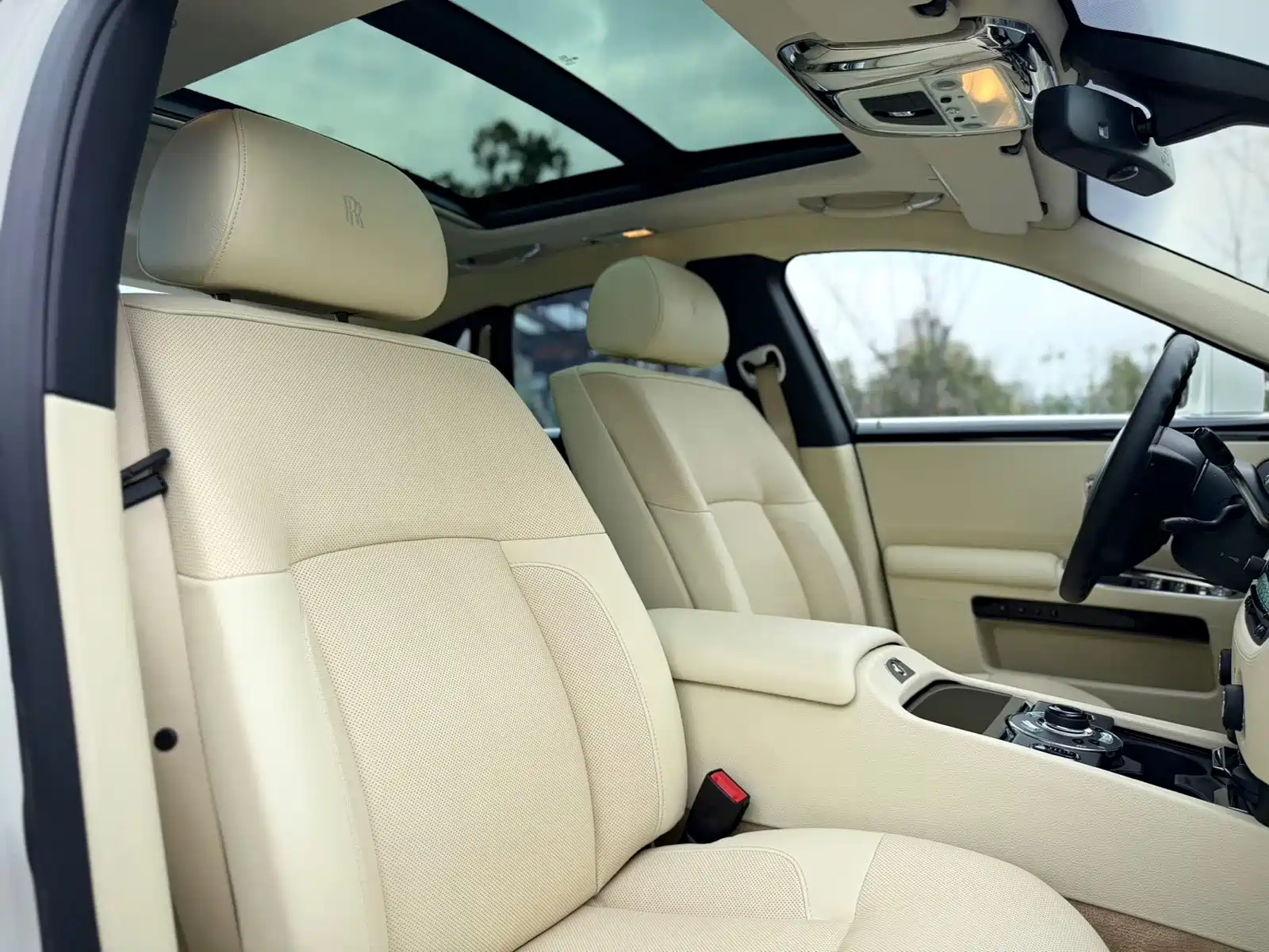 Фото 19 - Rolls-Royce Ghost