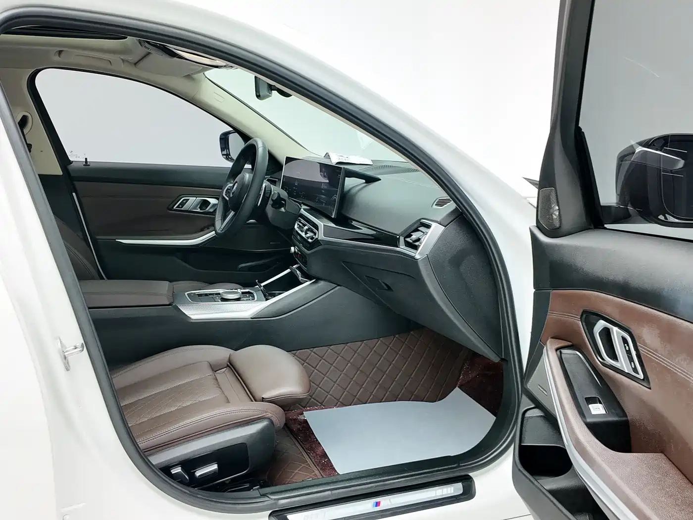 BMW 3 Series 2023 325Li M Sport Black Night Package фото 12