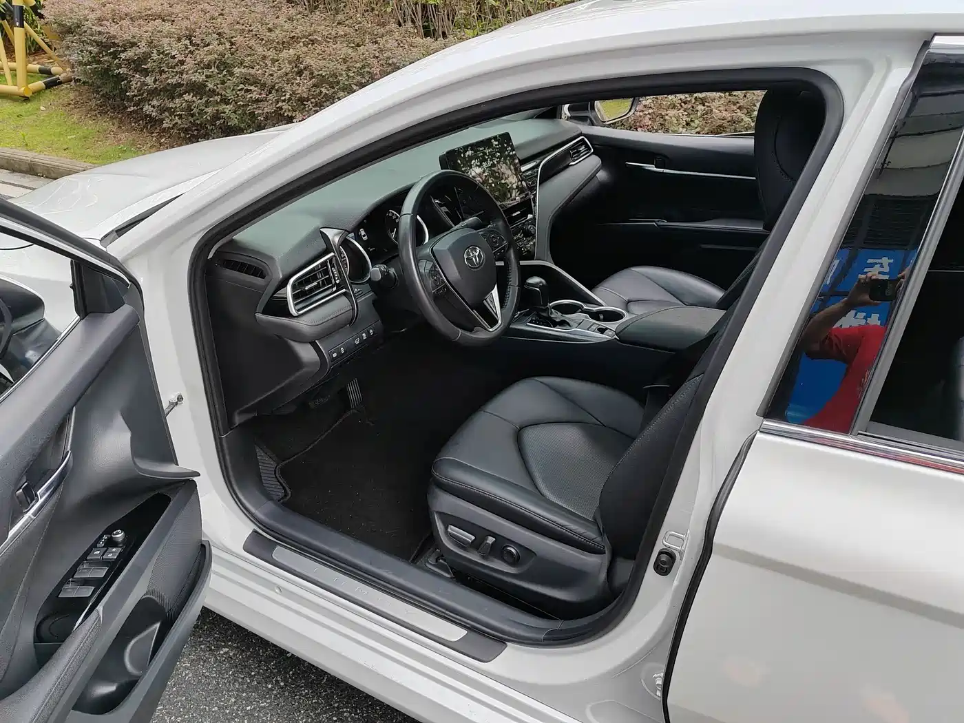 Toyota Camry 2021 2.0G Luxury Edition фото 8