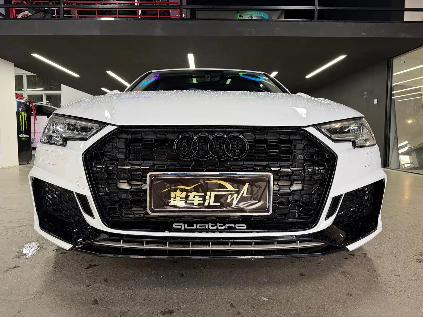 Фото 2 - Audi A4L