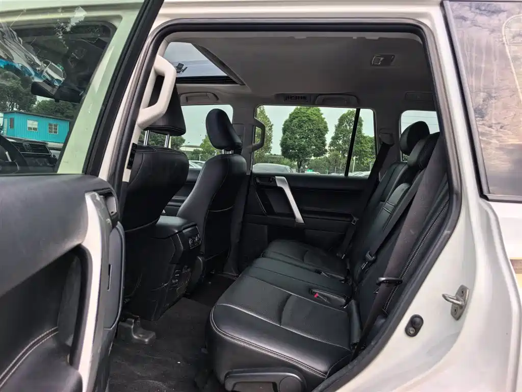 Toyota Prado 2018 3.5L Auto SX фото 10