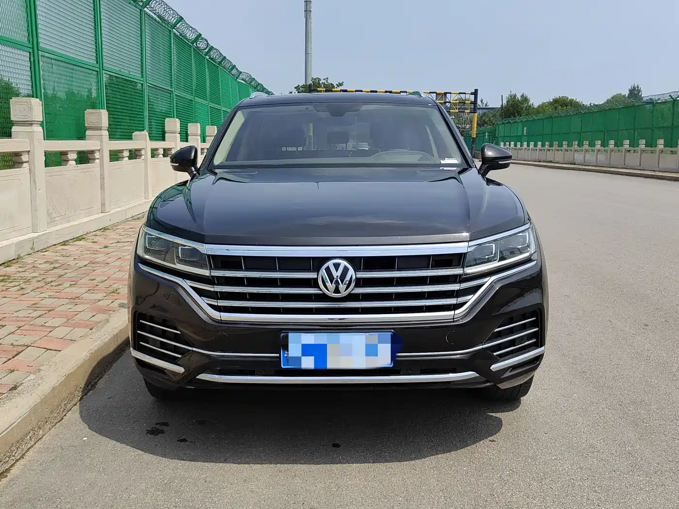 Фото 3 - Volkswagen Touareg