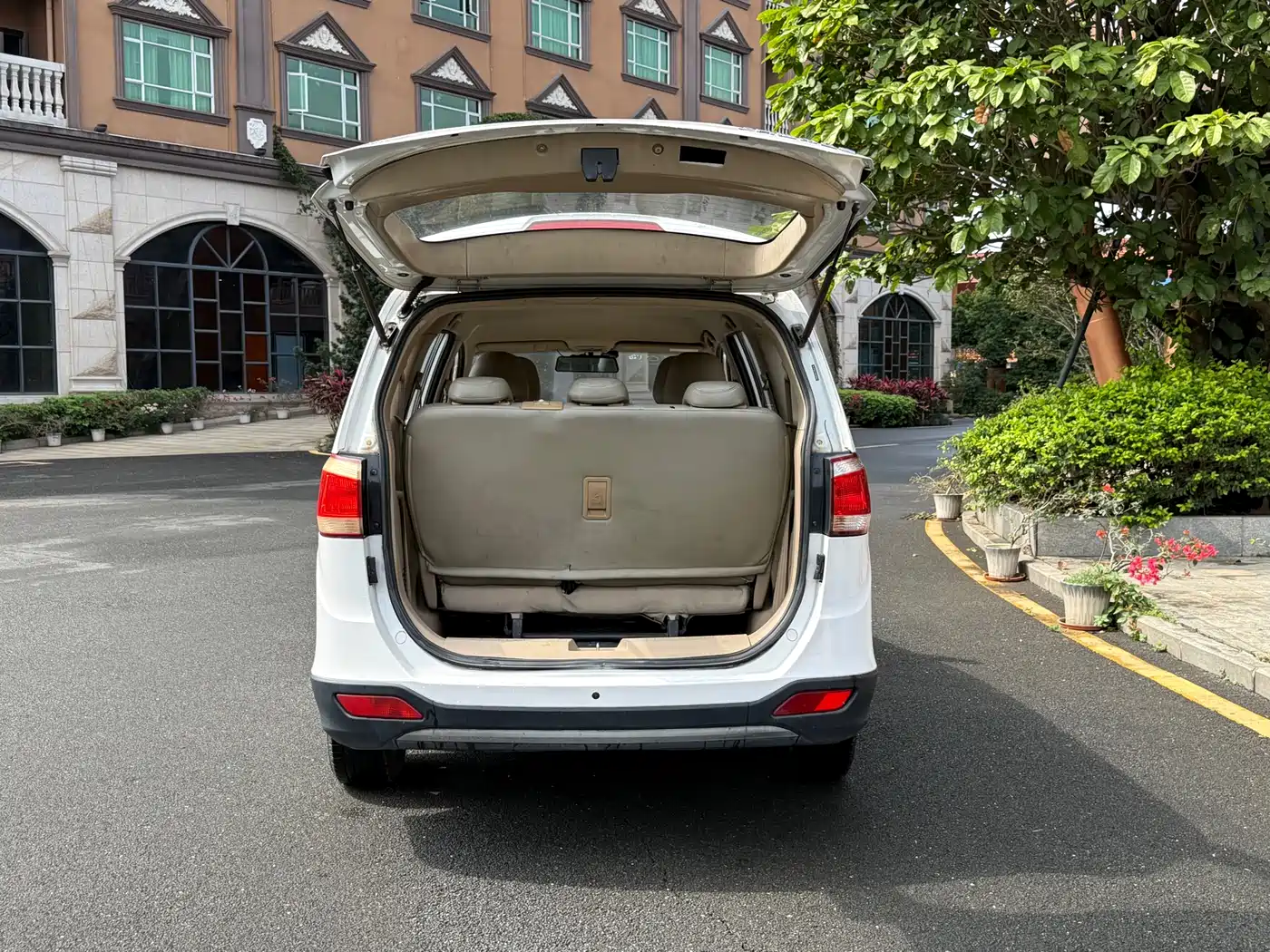Baojun 730 2015 2014 1.5L Manual Standard 7-seater