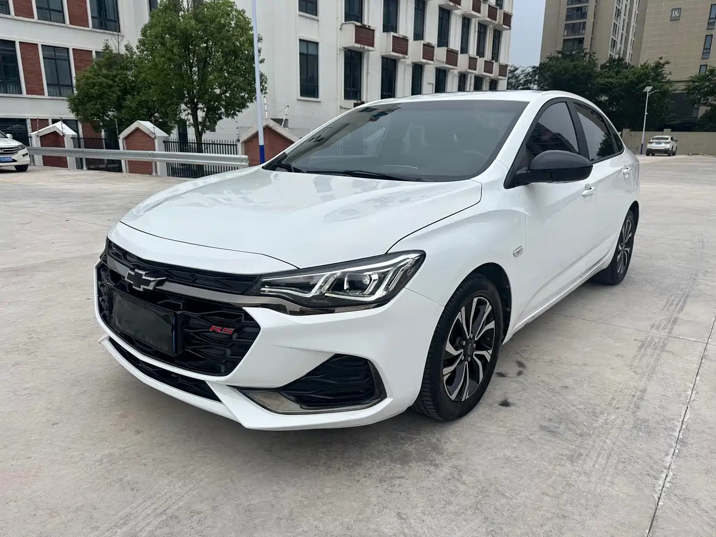 Chevrolet Monza 2019 RS 330T Auto Smooth Edition China VI