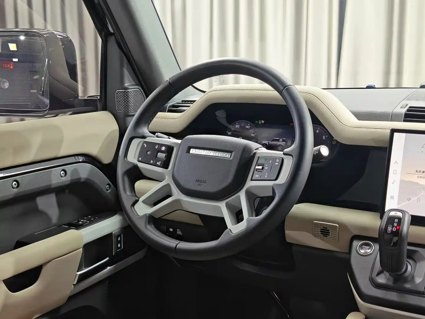 Фото 9 - Land Rover Defender