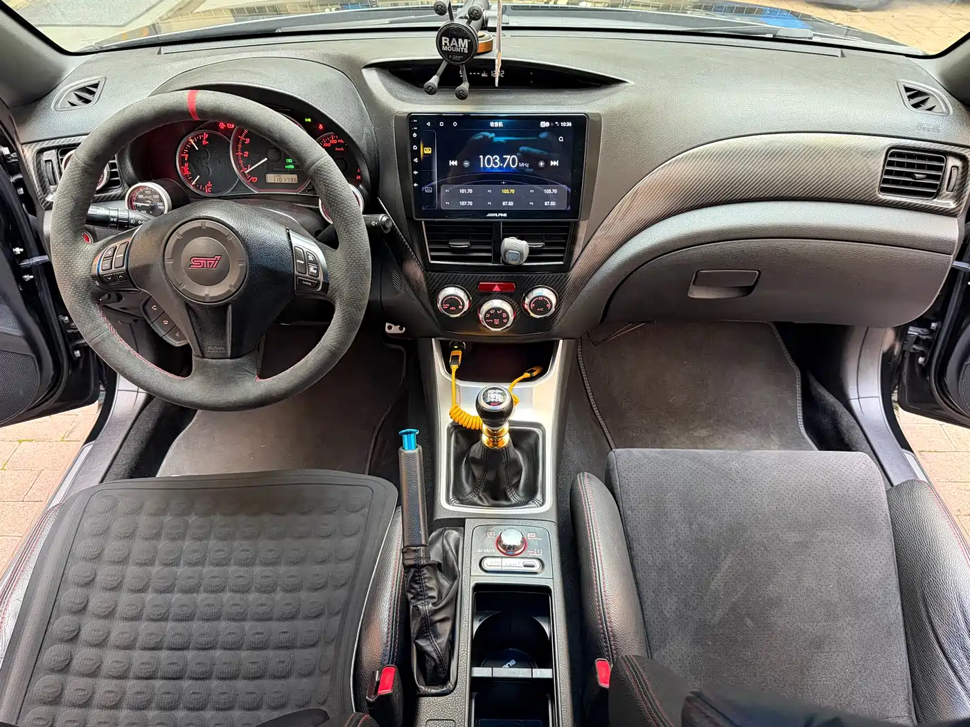 Subaru Impreza 2011 2.5T WRX STi Sedan фото 14