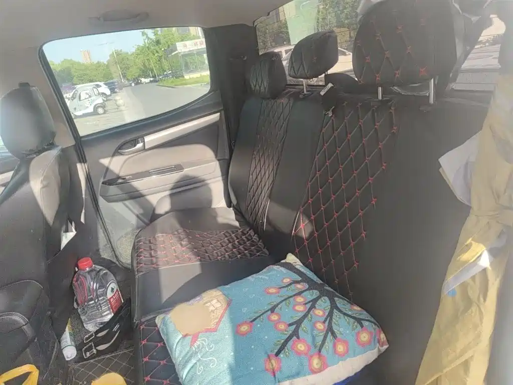 Isuzu Lingtuo 2019 2018 2.5T 2WD Base Model JE4D25Q5A