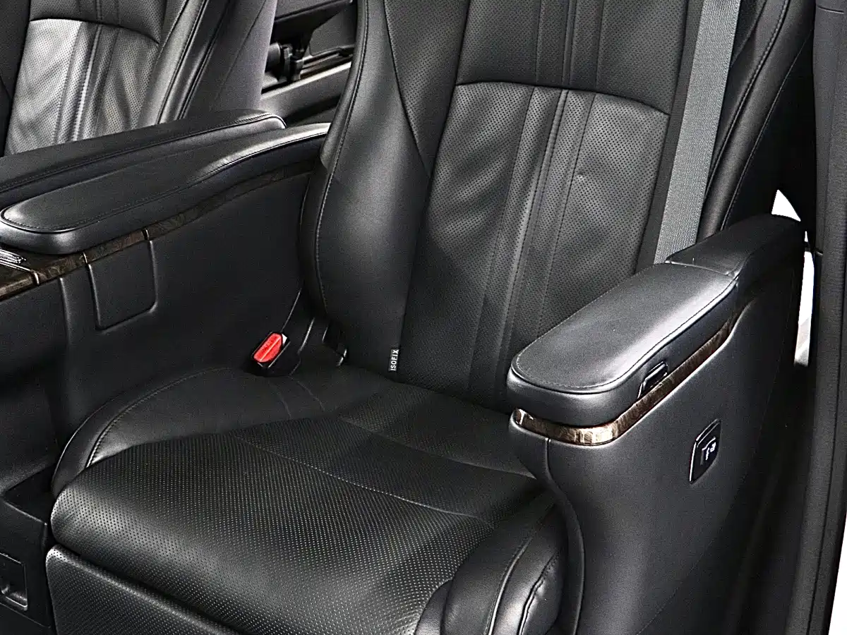 Toyota Vellfire 2020 Twin Engine 2.5L HV Premium Edition фото 14