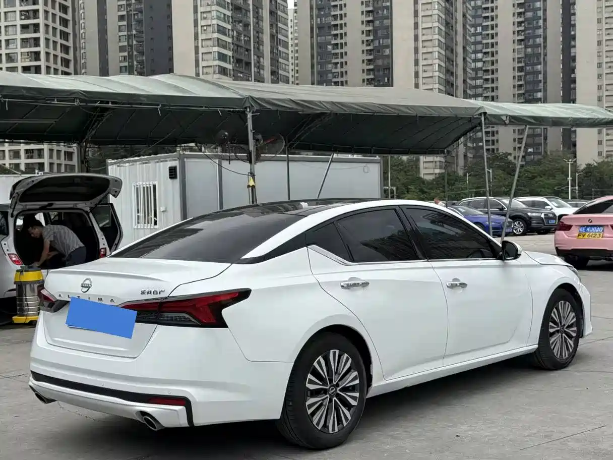 Nissan Teana 2025 2.0L XL-TLS Delight Edition фото 9