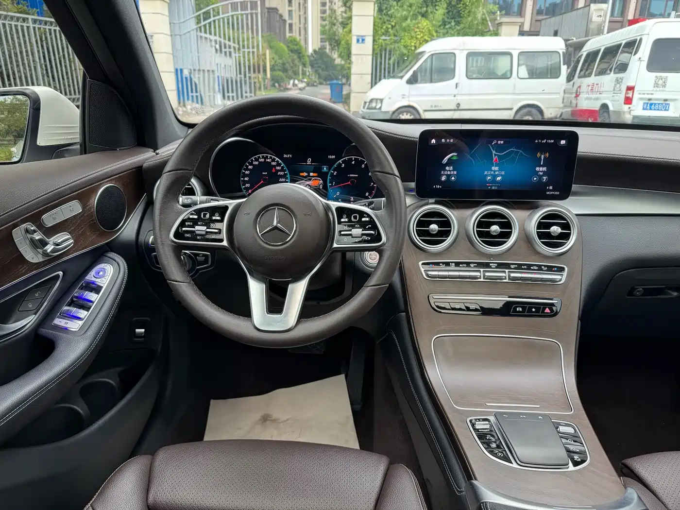 Mercedes-Benz GLC 2021 GLC 300 L 4MATIC Luxury фото 11