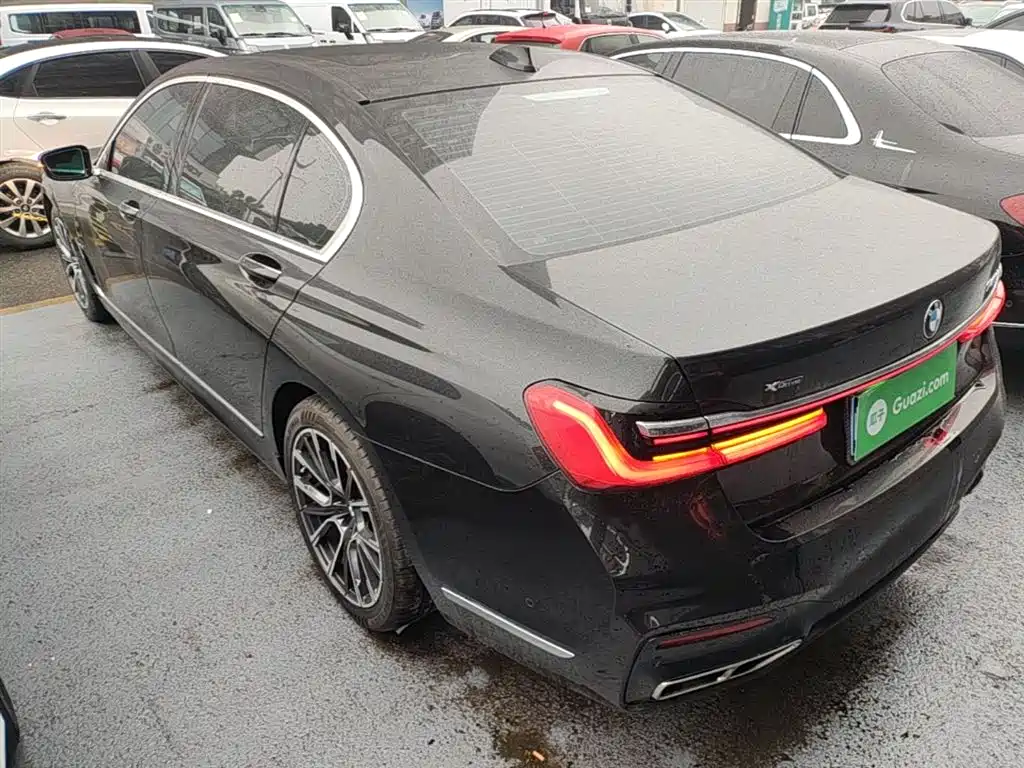 BMW 7 Series 2016 740Li Leading Edition фото 5