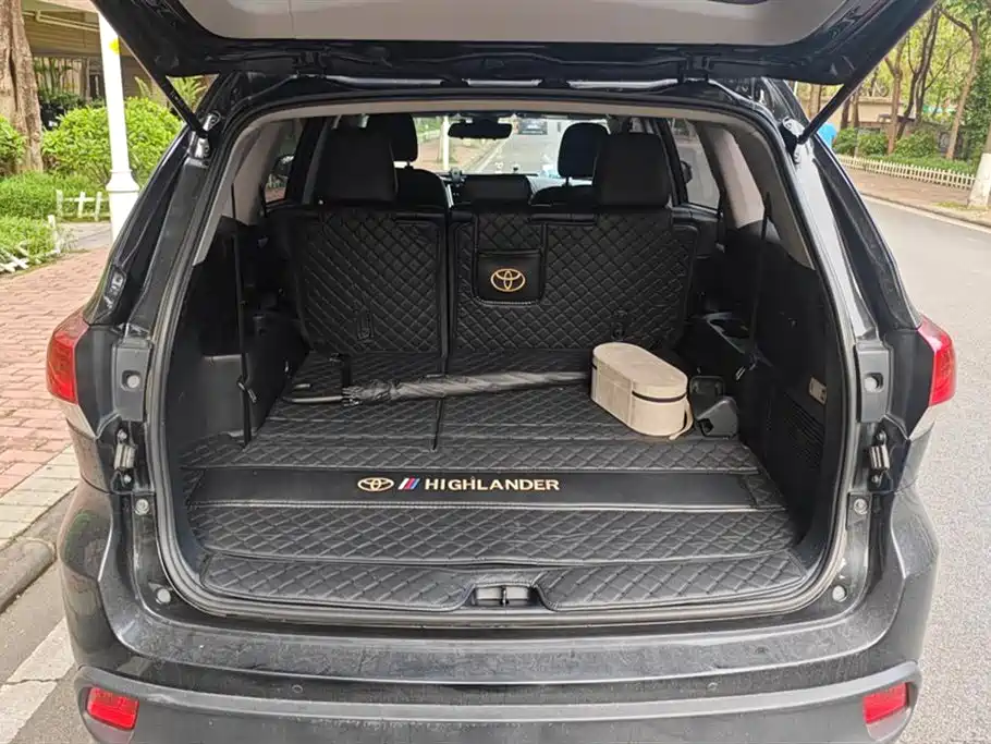 Toyota Highlander 2018 2.0T 4WD Elite 7-seater (China V) фото 4