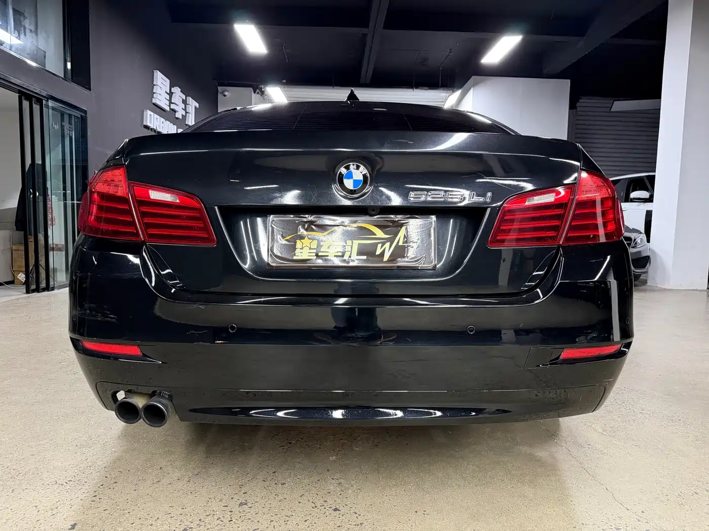 BMW 5 Series 2014 520Li Elegance фото 12