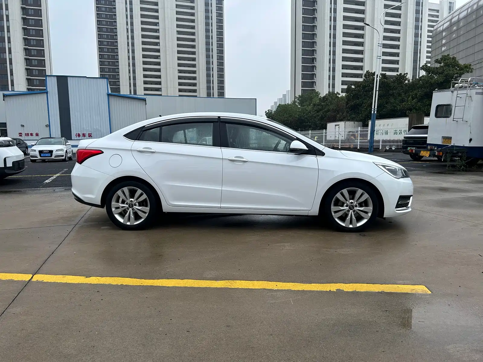 Фото 8 - Chery Arrizo 5
