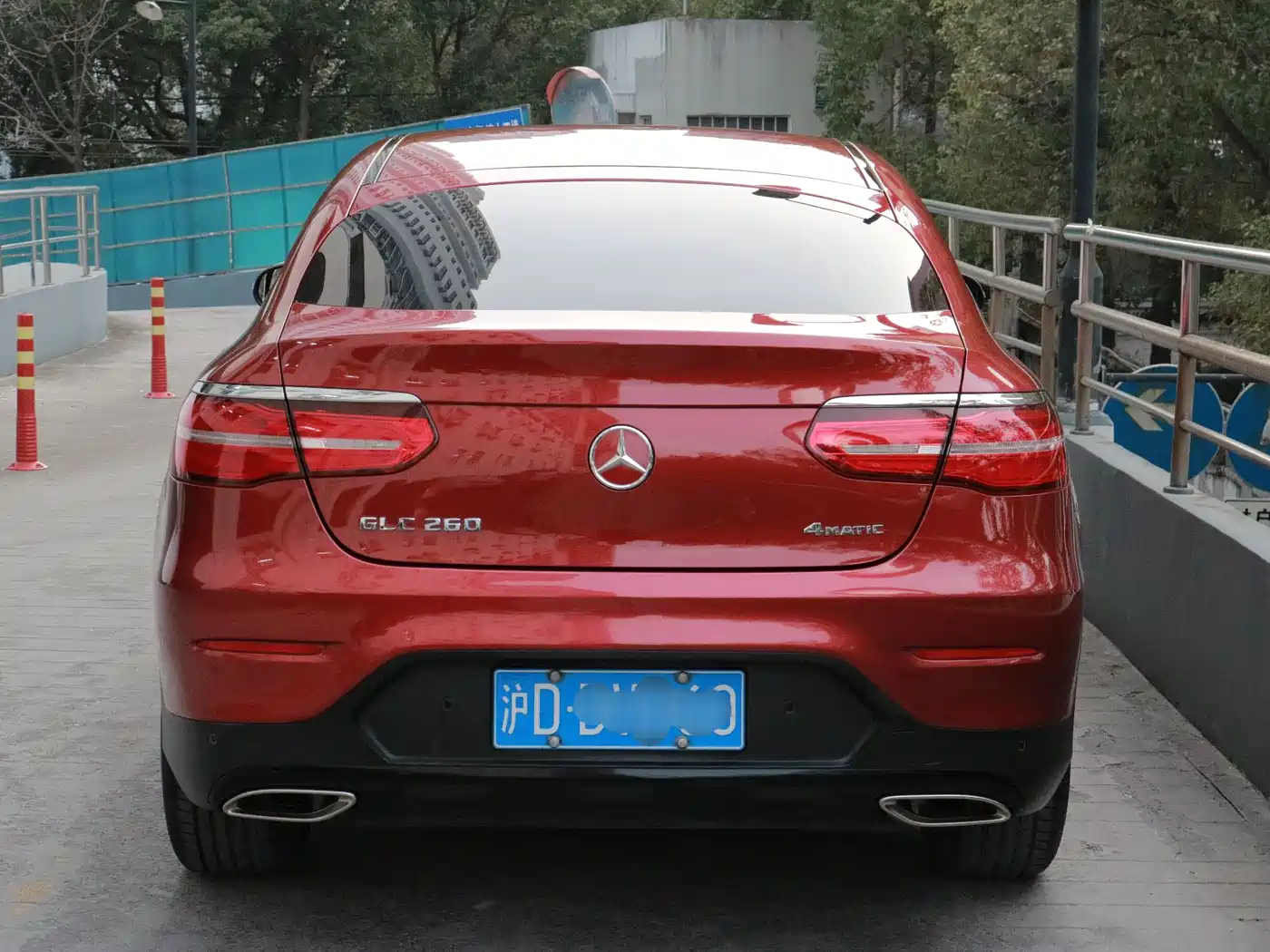 Mercedes-Benz GLC Coupe 2017 GLC 260 4MATIC Coupe SUV фото 5