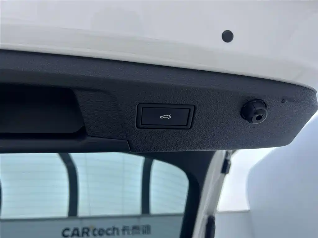Volkswagen Tiguan X 2022 330TSI 2WD Flagship Edition фото 24
