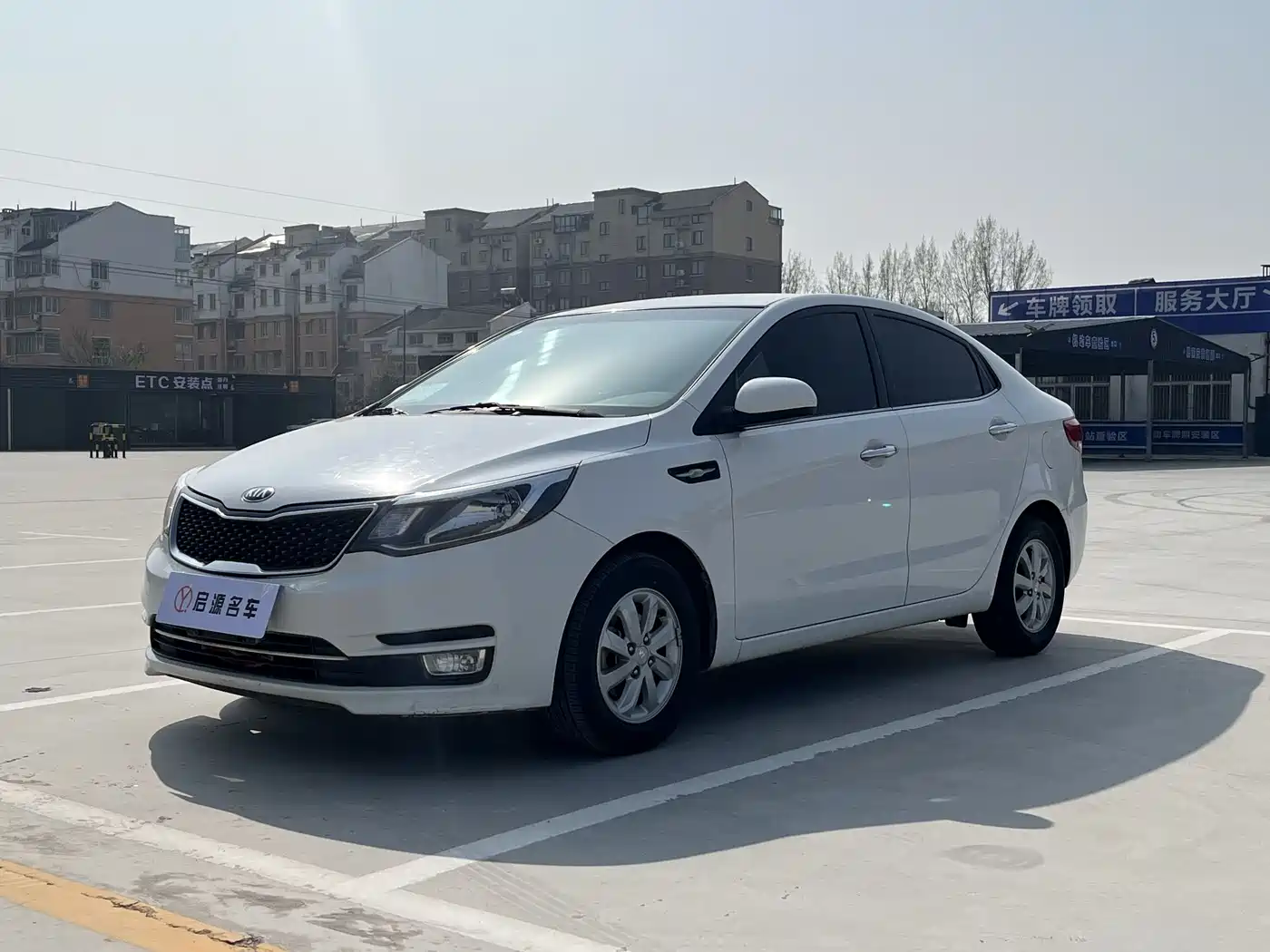 Kia K2 2015 Sedan 1.4L MT GLS