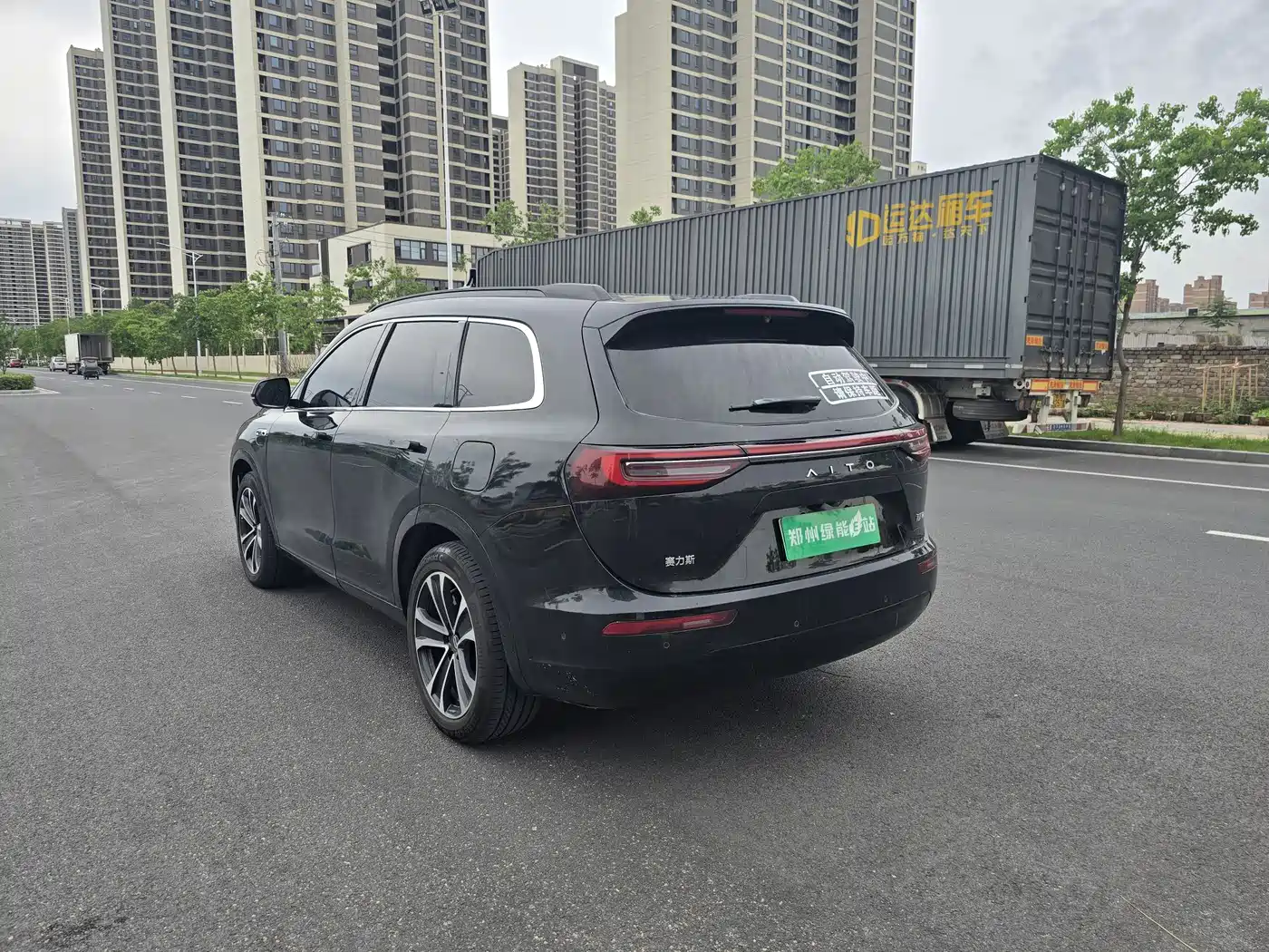 AITO Wenjie AITO M7 2024 1.5T Smart AWD Max 6-Seater фото 7