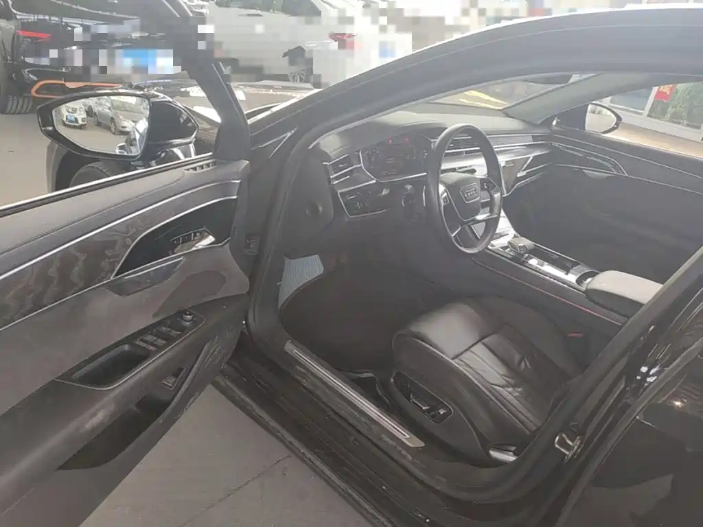 Audi A8 2025 2024 Model A8L 45 TFSI quattro Luxury