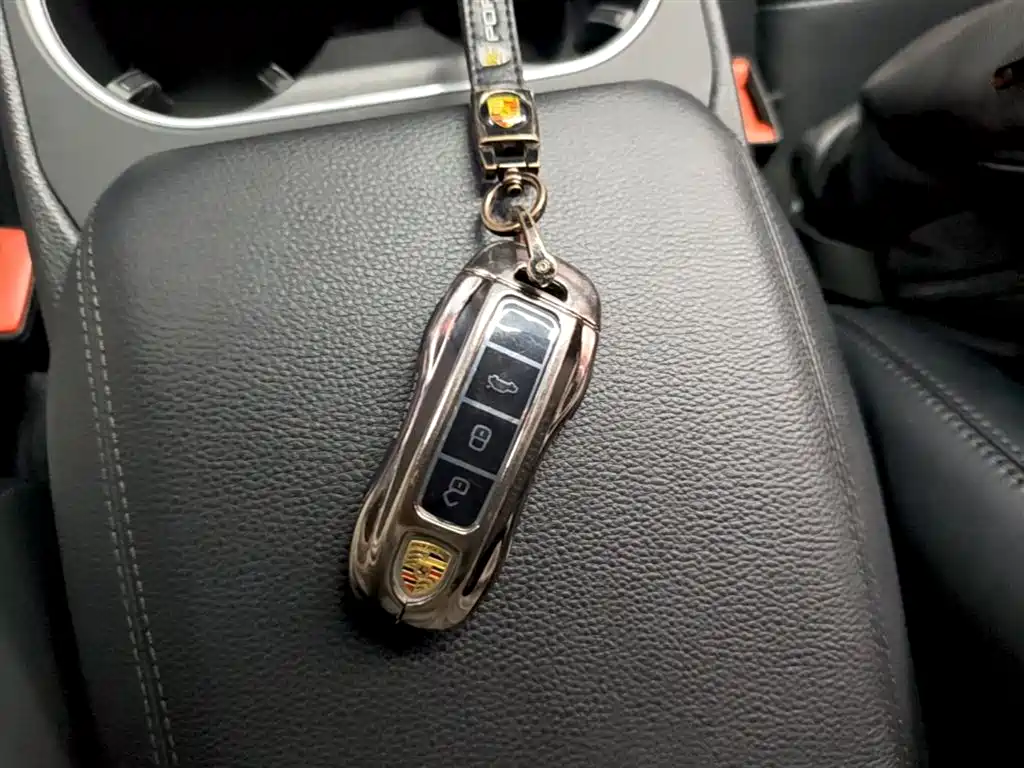 Porsche Cayenne New Energy 2019 Cayenne E-Hybrid 2.0T фото 9