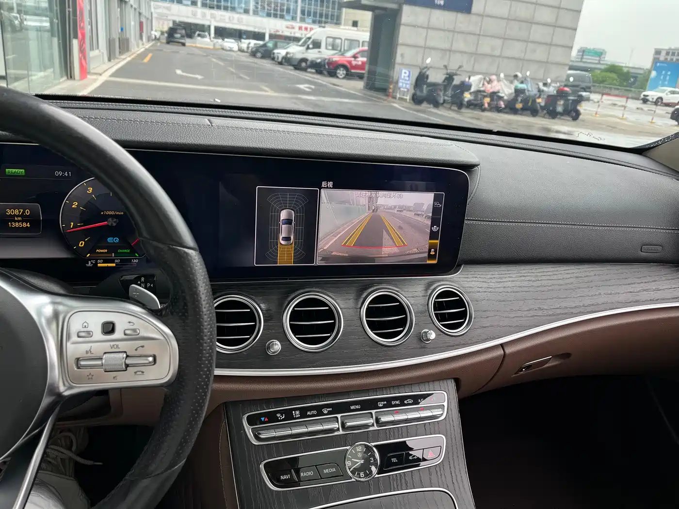 Mercedes-Benz E-Class 2020 Model E 260 L Sport фото 18