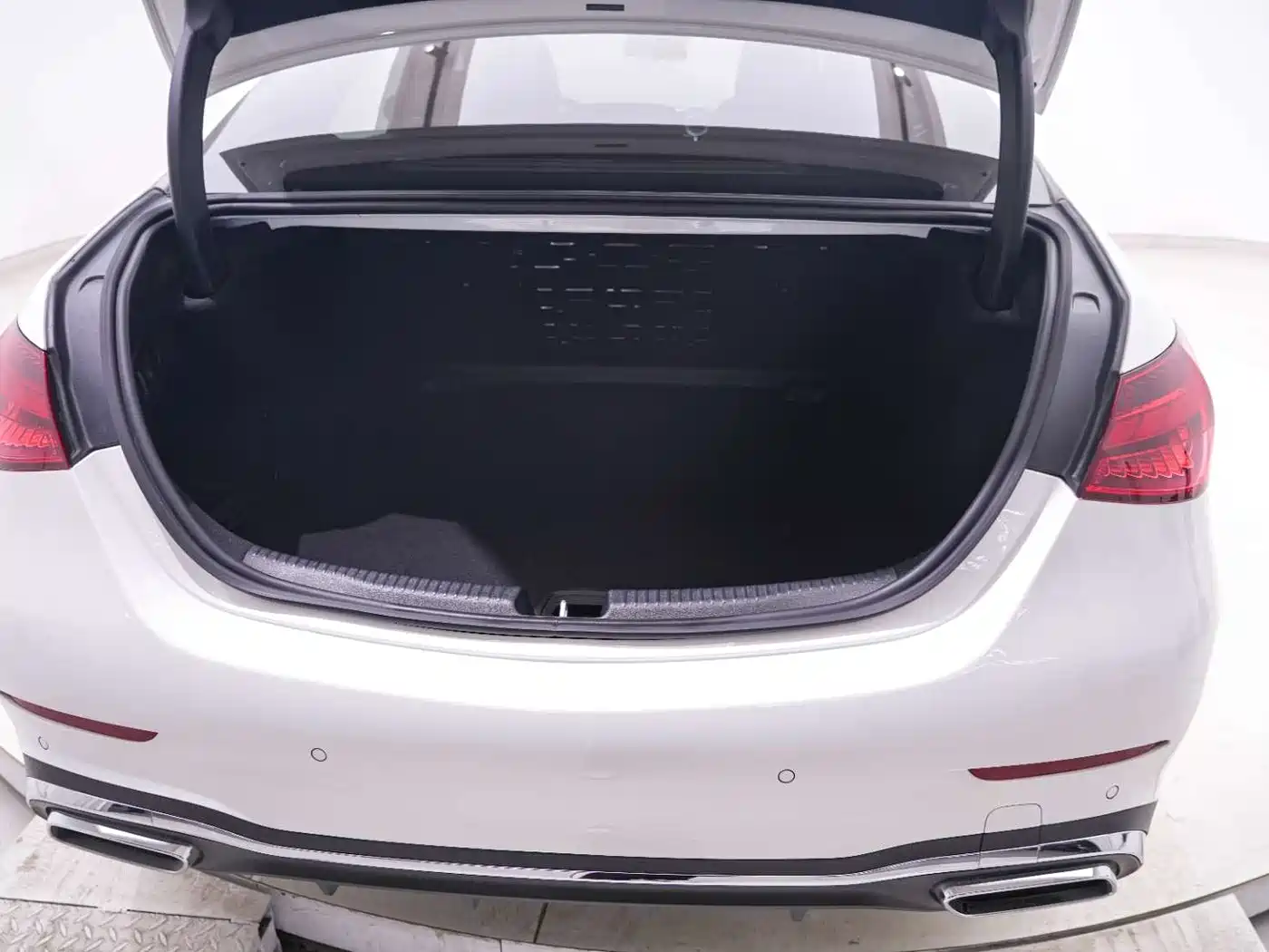 Mercedes-Benz C-Class 2024 Facelift C 260 L Sport фото 22
