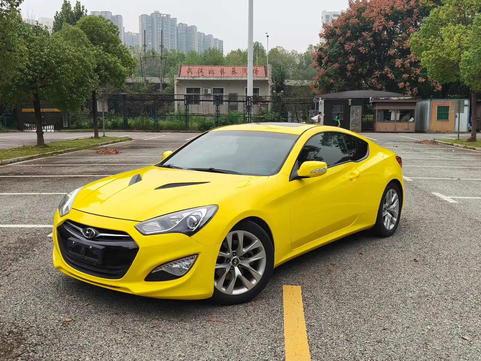 Фото 14 - Hyundai Genesis Coupe