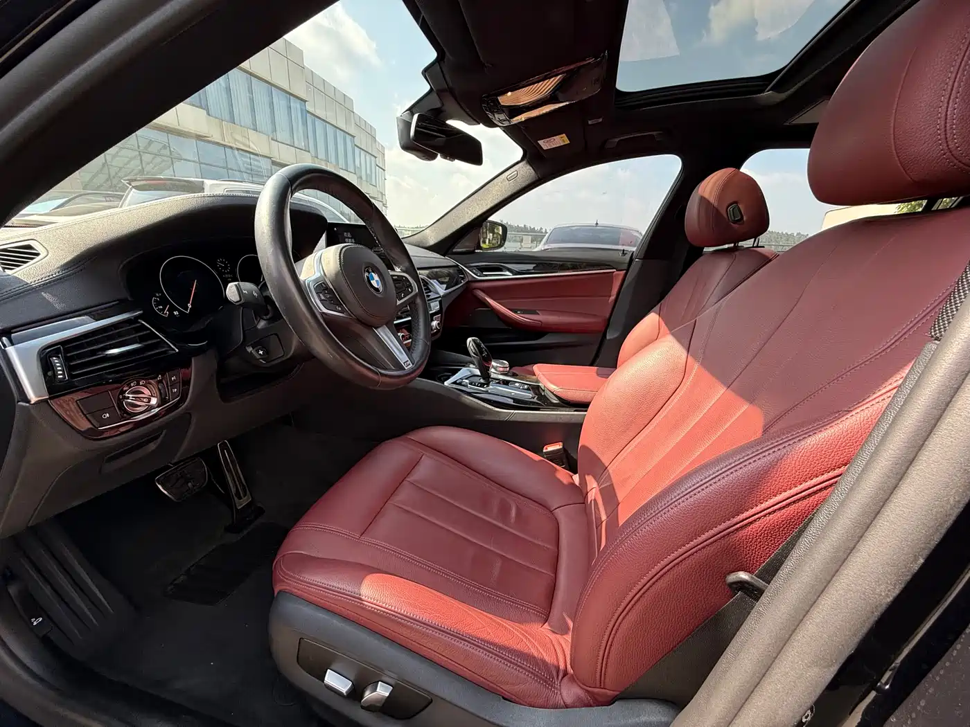 BMW 5 Series 2019 Facelift 530Li Leading M Sport Package фото 4