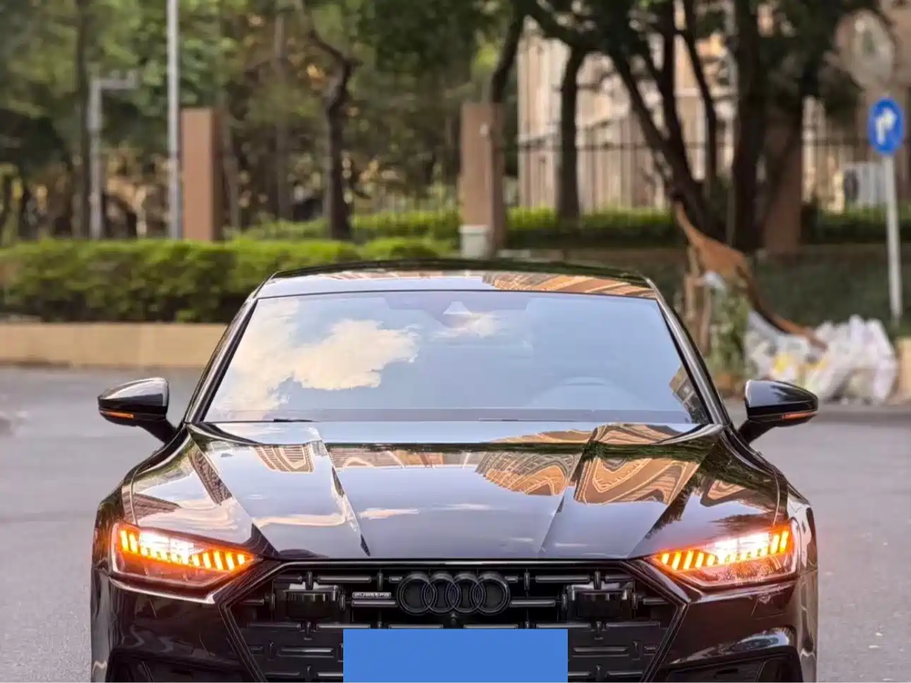 Фото 1 - Audi A7L