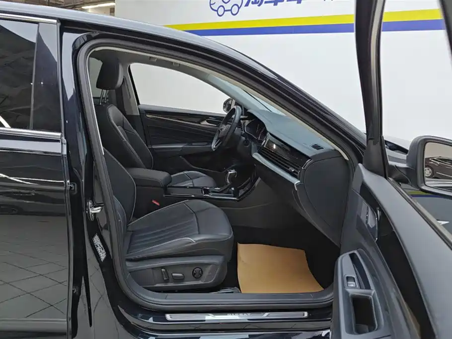 Volkswagen Passat 2023 Facelift 330TSI Elite Edition фото 8