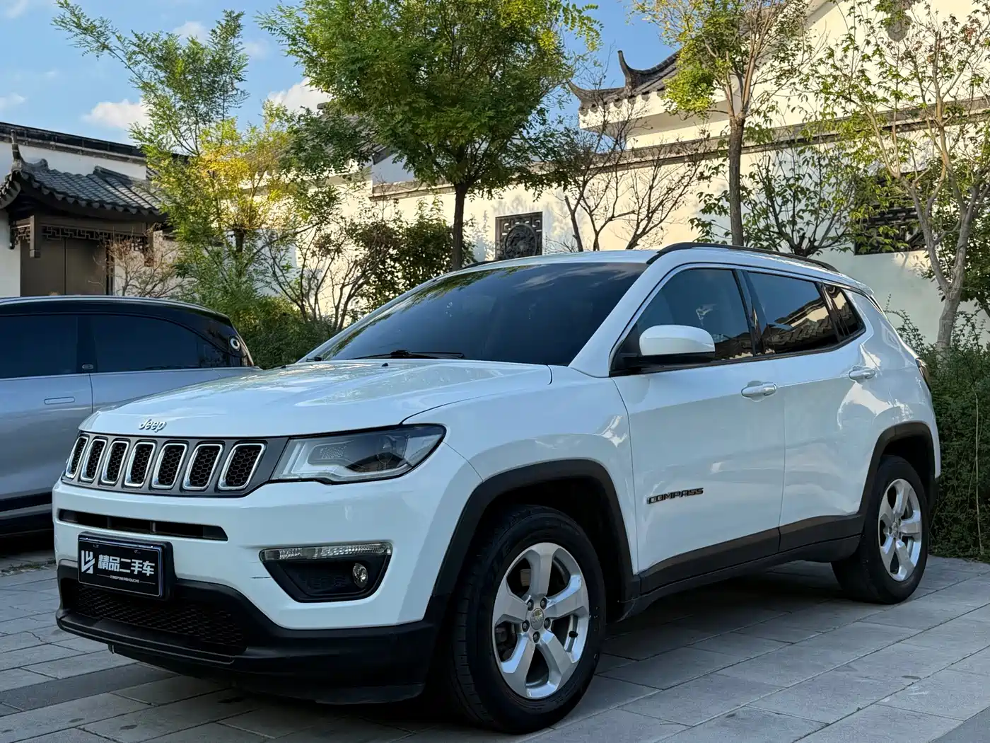 Фото 1 - Jeep Compass