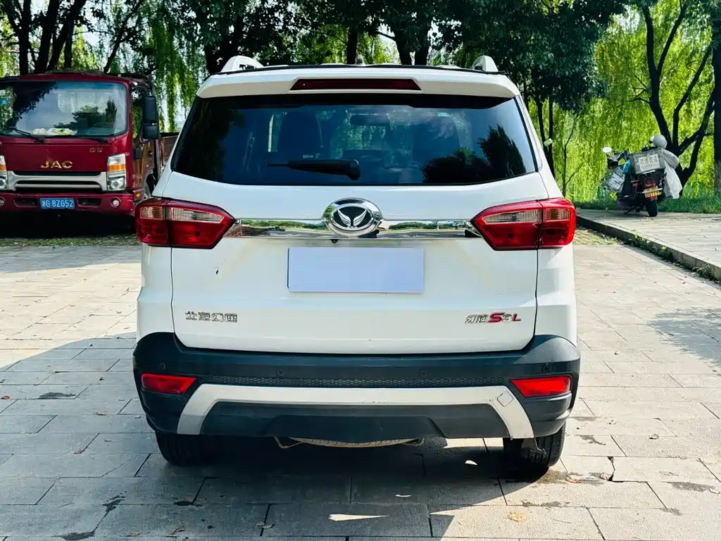 BAIC Huansu S3 2018 2016 S3L 1.5L Manual Premium