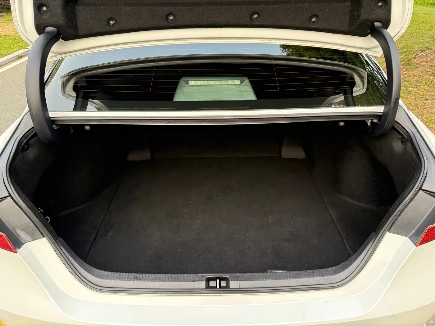Toyota Camry 2019 Facelift 2.0S F Sport Version фото 21