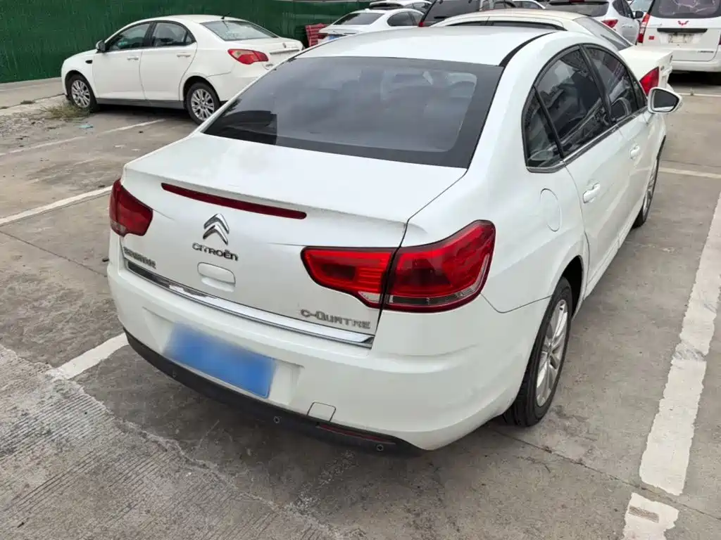 Citroën C-Quatre 2015 2013 Model Sedan 1.6L Automatic Premium Style