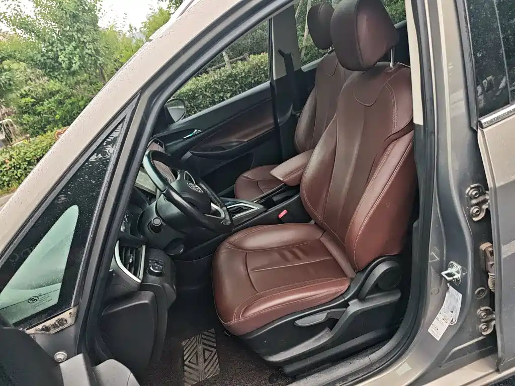 Buick GL6 2018 2018 18T 6-Seater Premium