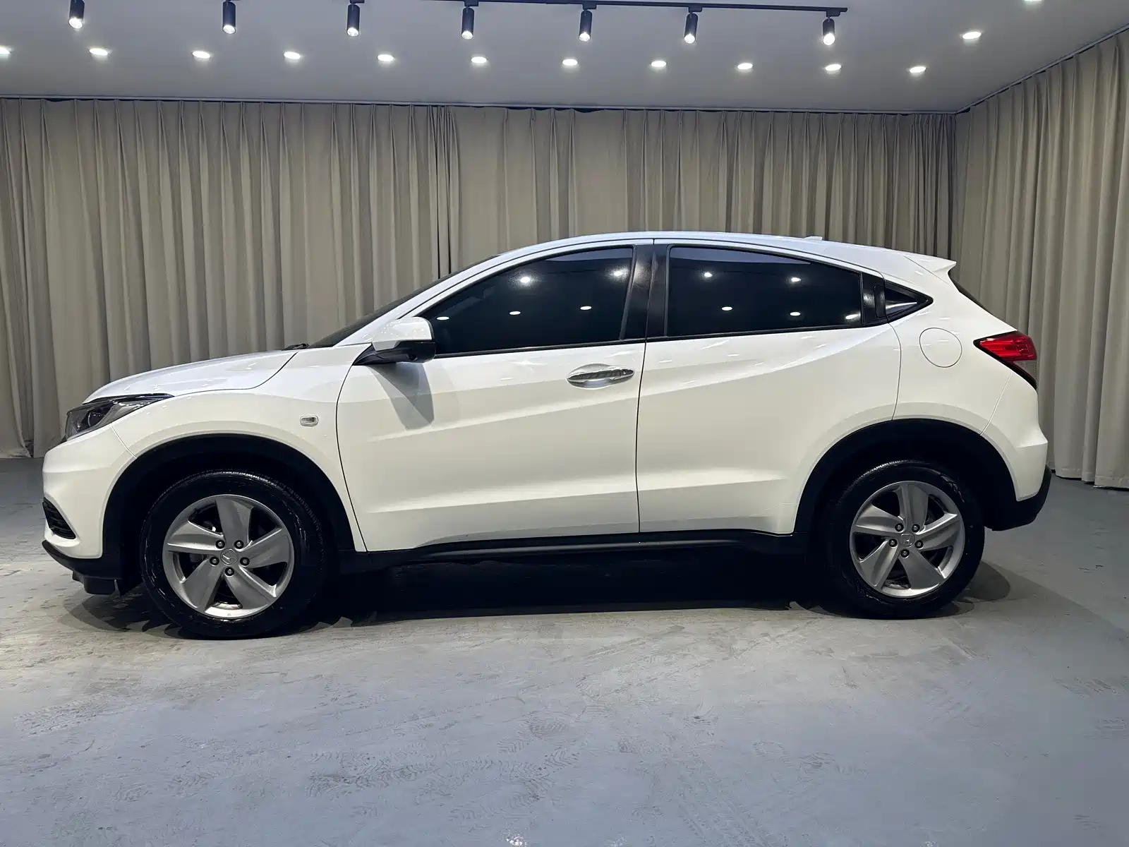 صورة 4 - Honda Vezel