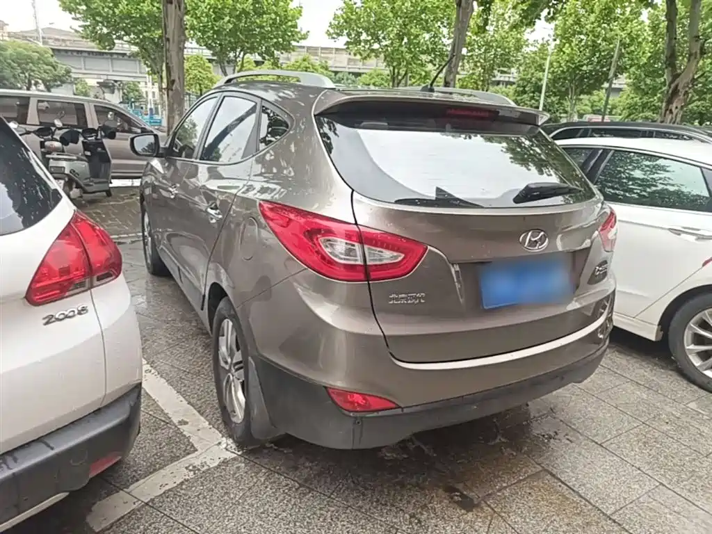 Hyundai Beijing Hyundai ix35 2013 2.0L Automatic 2WD Leading GLX China V фото 5