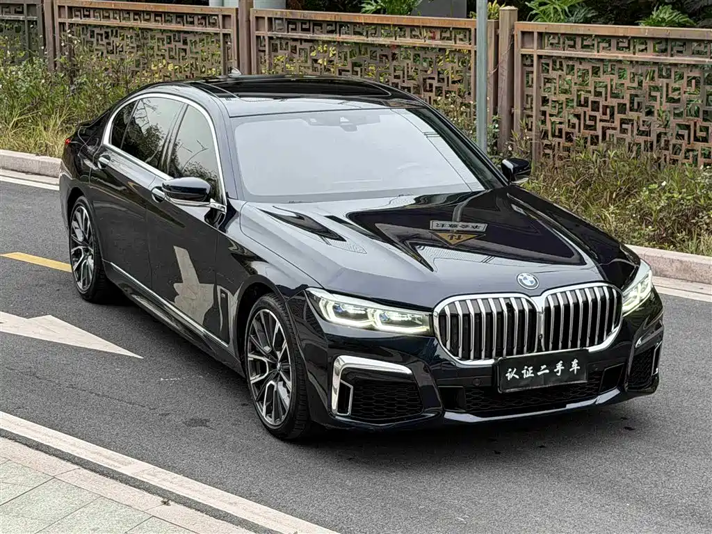 BMW 7 SERIES