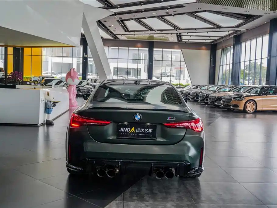 BMW M4