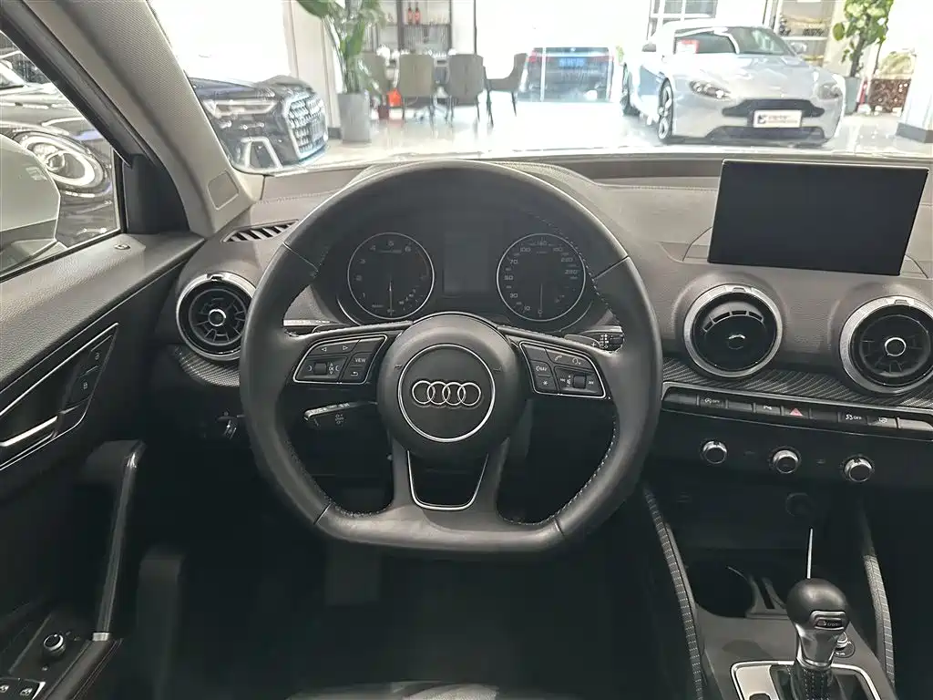 Audi Q2L 2022 35 TFSI Progressive Dynamic фото 14
